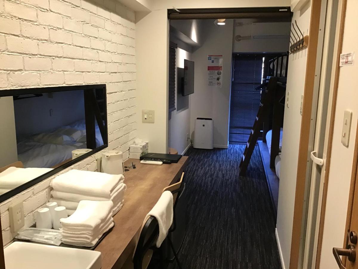 N33 Hakata Sta East Apartment Fukuoka  Bagian luar foto