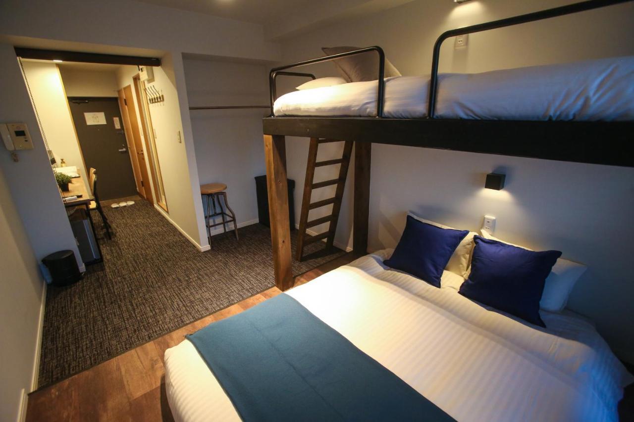 N33 Hakata Sta East Apartment Fukuoka  Bagian luar foto
