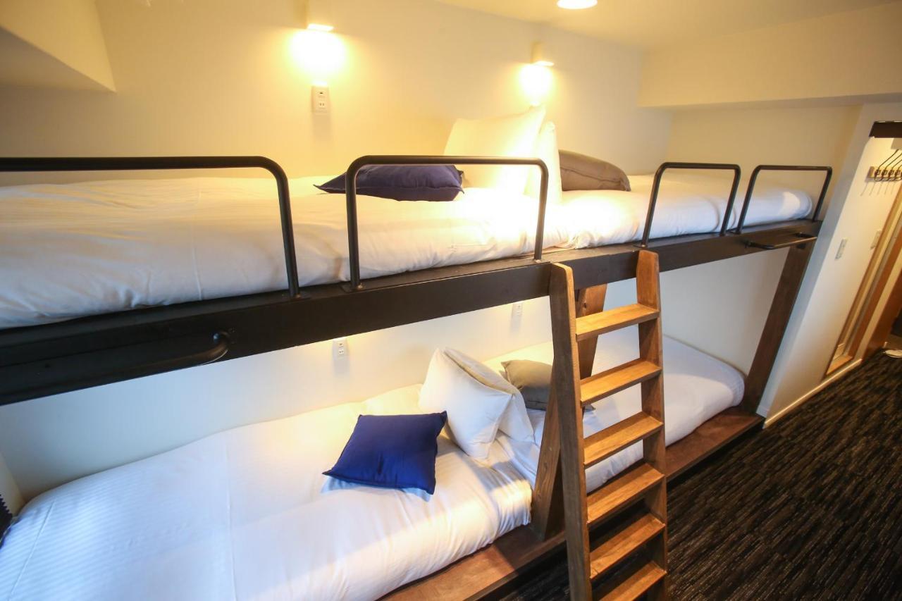 N33 Hakata Sta East Apartment Fukuoka  Bagian luar foto