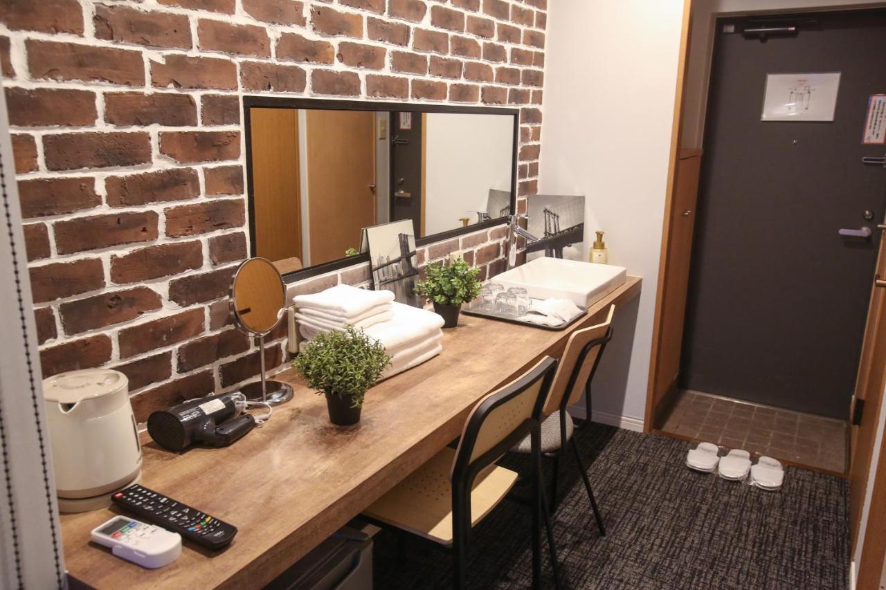 N33 Hakata Sta East Apartment Fukuoka  Bagian luar foto