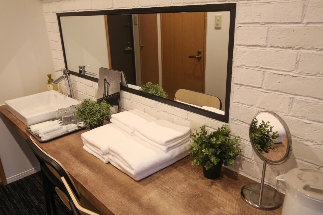 N33 Hakata Sta East Apartment Fukuoka  Bagian luar foto